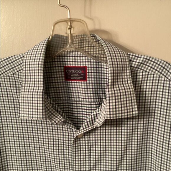 UNTUCKit SIZE LARGE SHELDRAKE GREEN LONG SLEEVE  GINGHAM NYLON BUTTON UP SHIRT - Picture 4 of 9